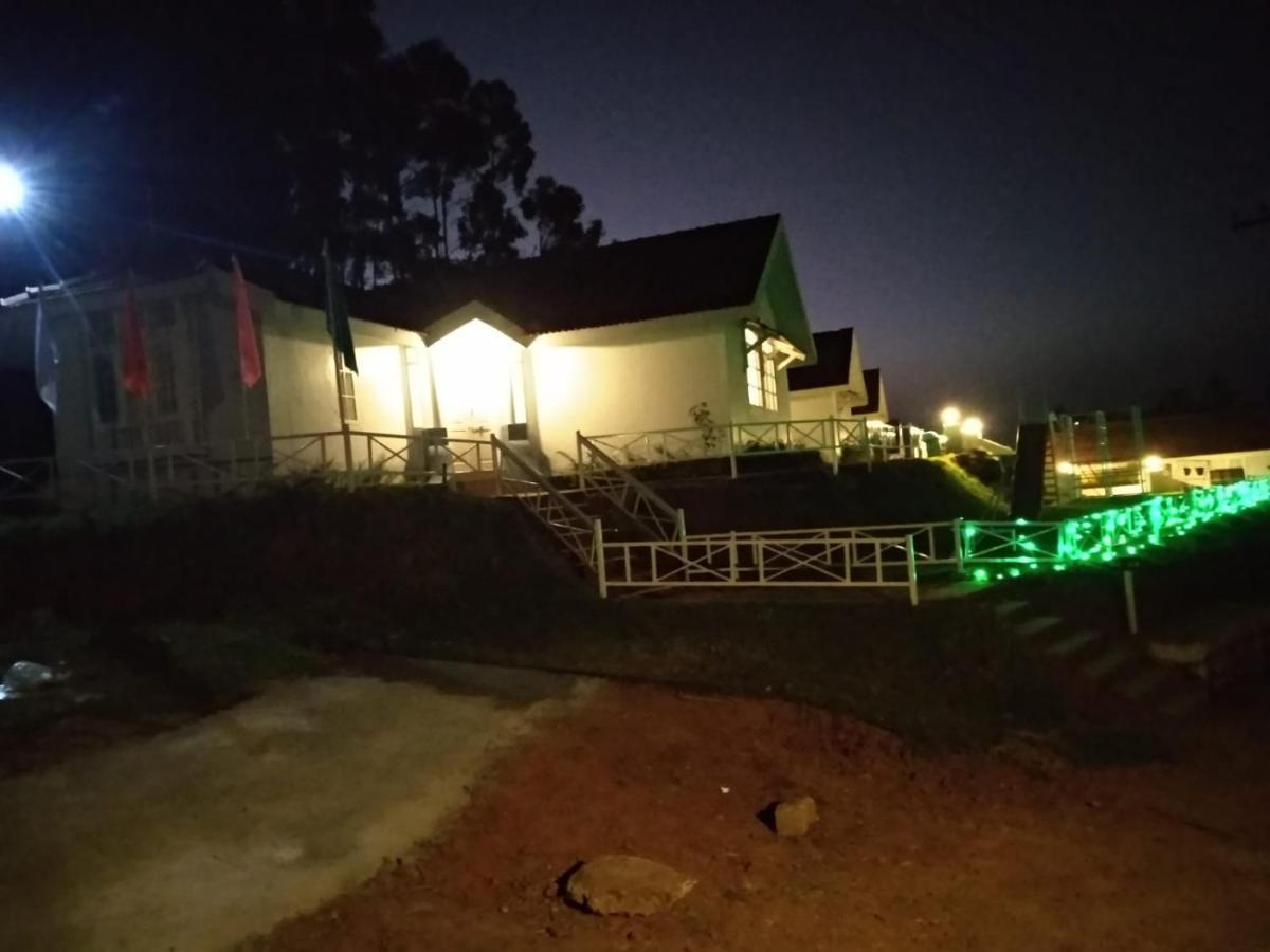 Coastal Grand Resort - Утакаманд Экстерьер фото